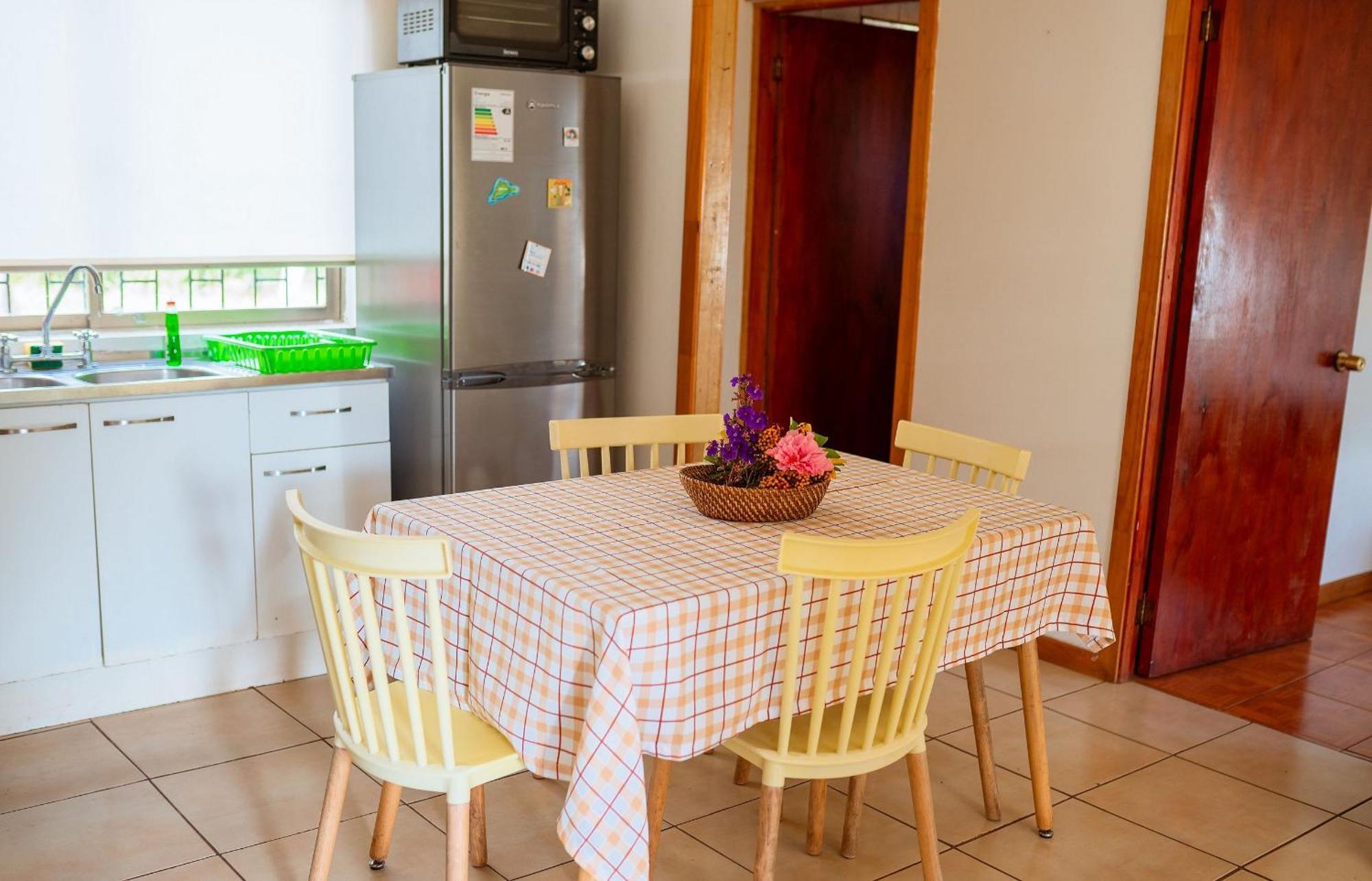Cabanas Vaiora Hanga Roa Esterno foto