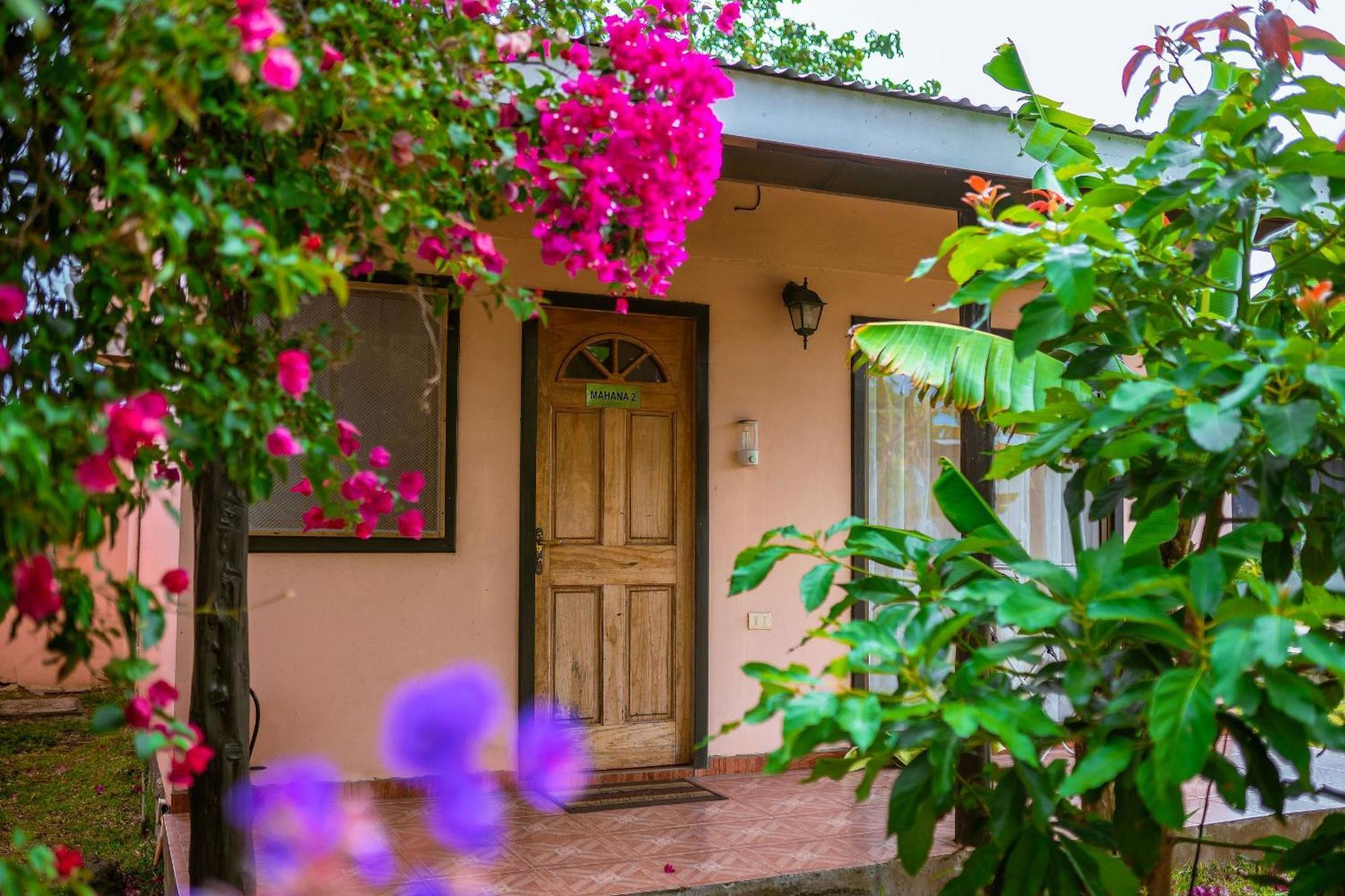 Cabanas Vaiora Hanga Roa Esterno foto