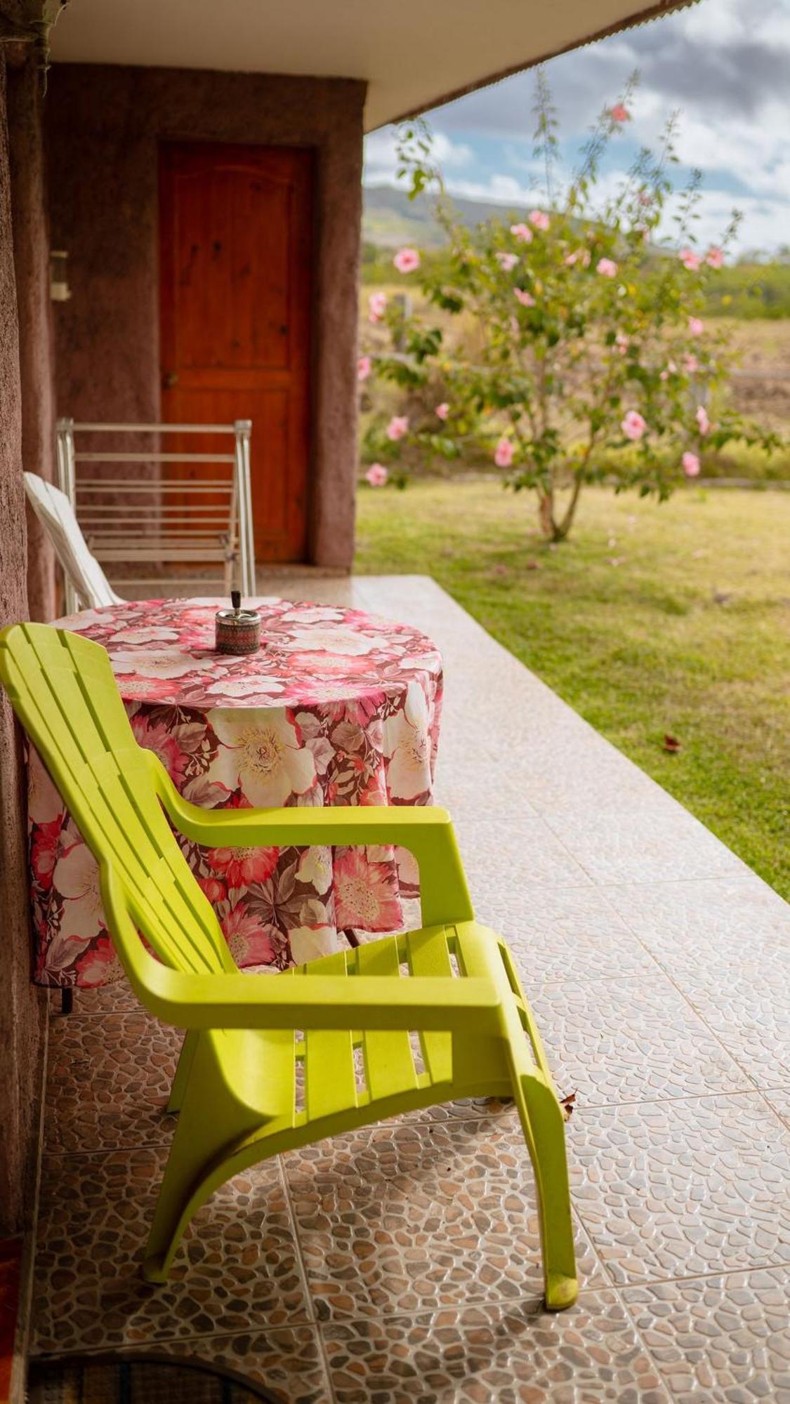 Cabanas Vaiora Hanga Roa Esterno foto